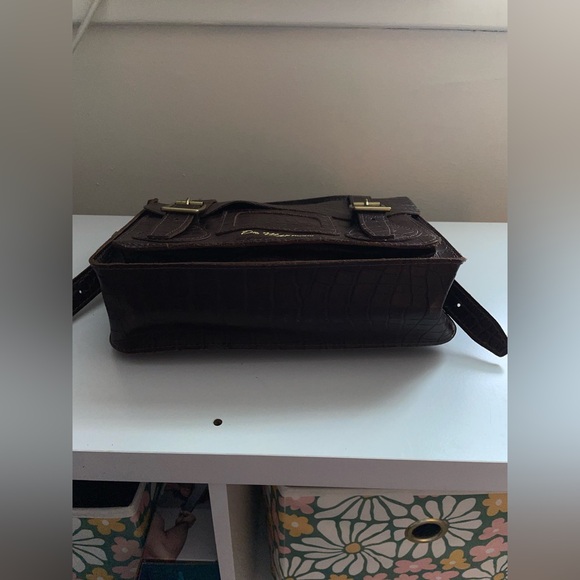 Dr Martens Chocolate Brown Croc Embossed Leather 11” Kiev Shoulder/Crossbody Bag - Picture 9 of 9